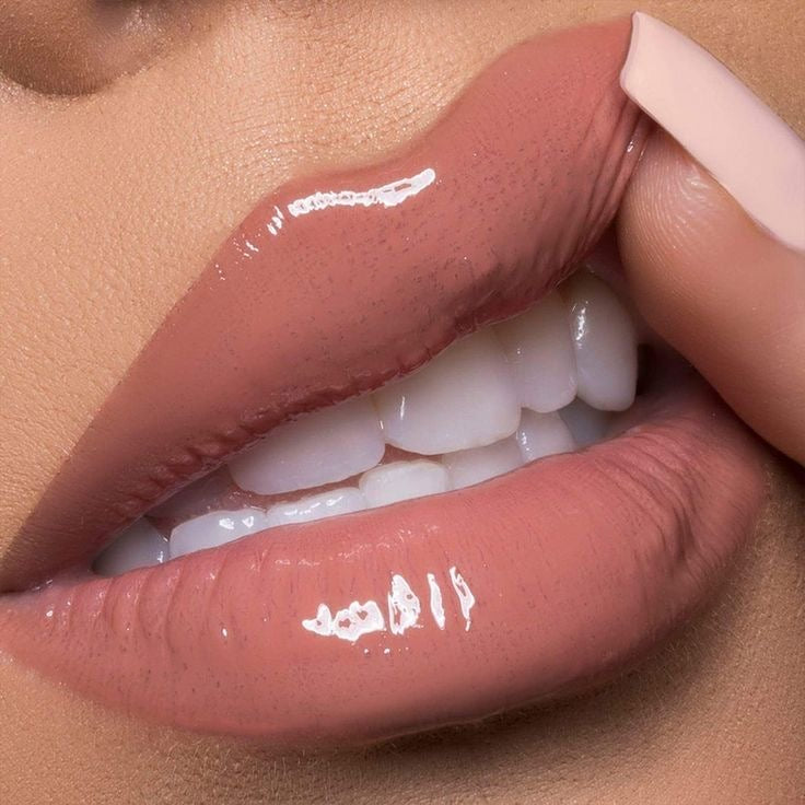 Lip Gloss Shade (01) Nude Brown